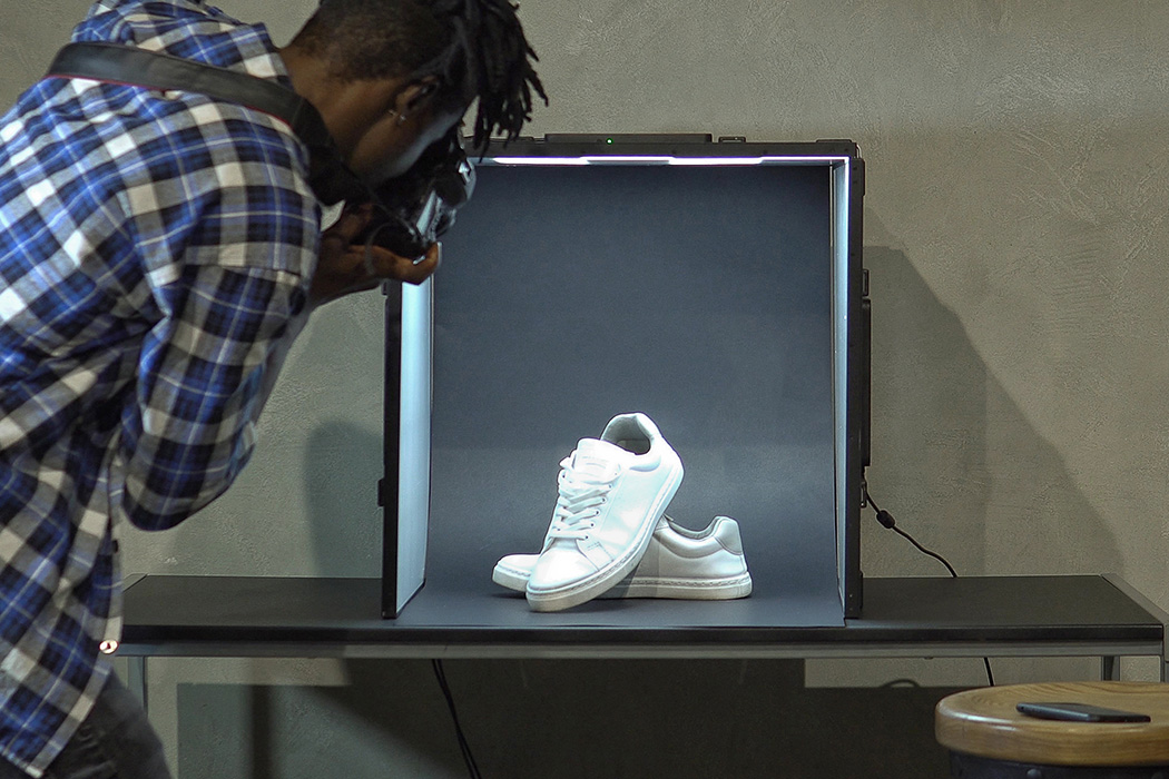 light box for sneakers
