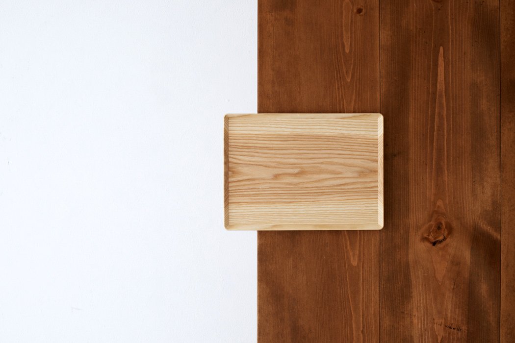 A Portable Wooden Desktop Tray That Protrudes 123 Design Blog